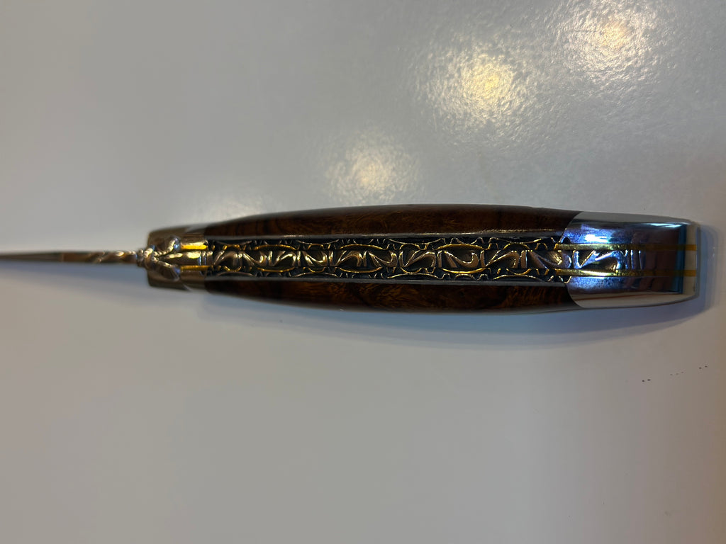 LAGUIOLE en Aubrac Wüsteneisenholz